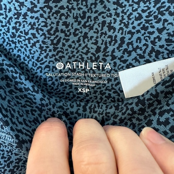 Athleta Salutation Stash Pocket II Textured 7/8 Tight - Picture 5 of 8